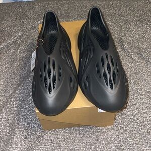Yeezy Foam RNR